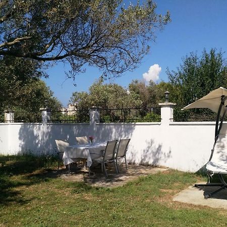 Liberta Guesthouse Seferihisar Bagian luar foto