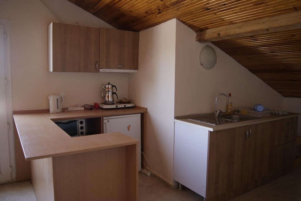 Liberta Guesthouse Seferihisar Ruang foto