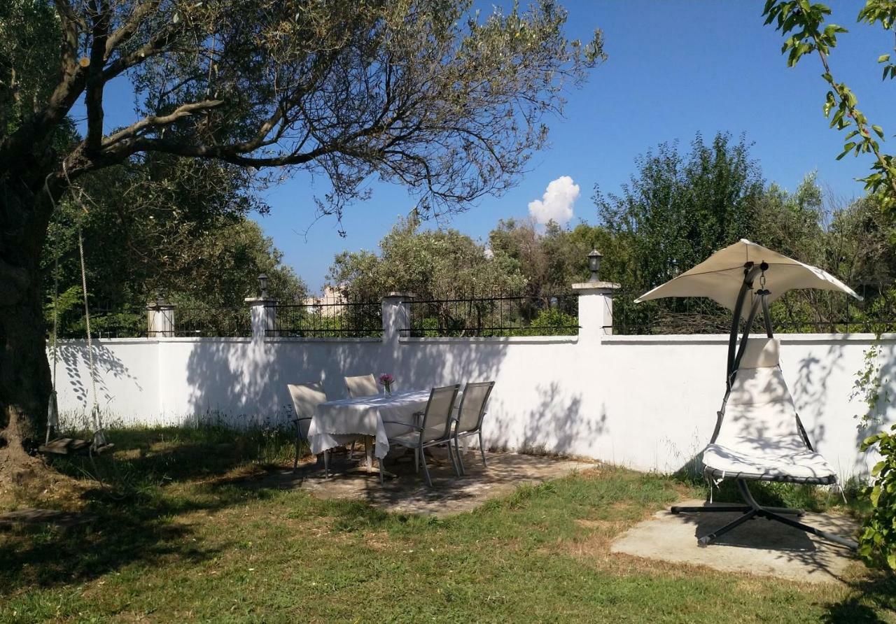 Liberta Guesthouse Seferihisar Bagian luar foto